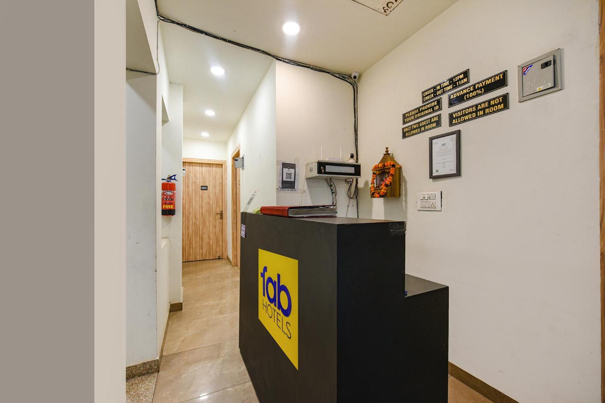 Fabexpress Divya Villa New Delhi Exterior photo