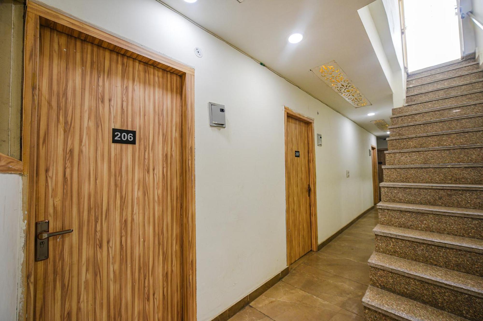 Fabexpress Divya Villa New Delhi Exterior photo