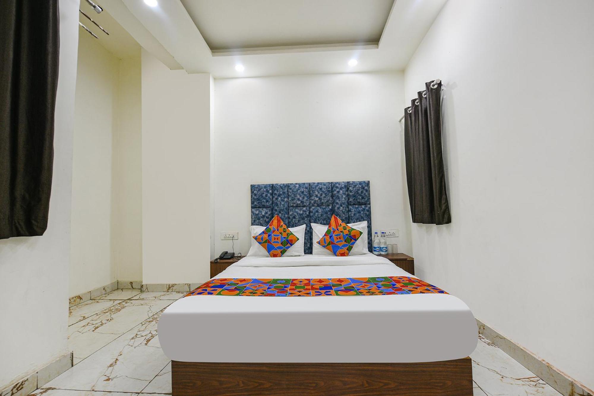 Fabexpress Divya Villa New Delhi Exterior photo