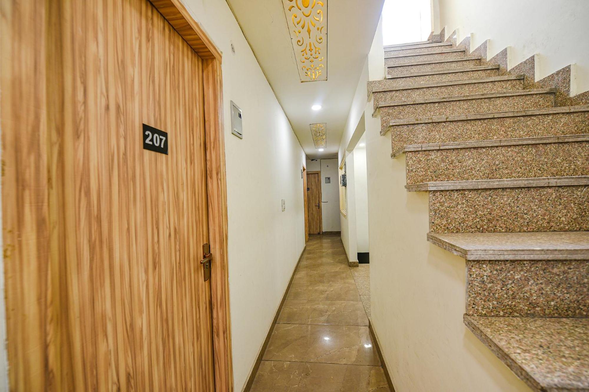 Fabexpress Divya Villa New Delhi Exterior photo